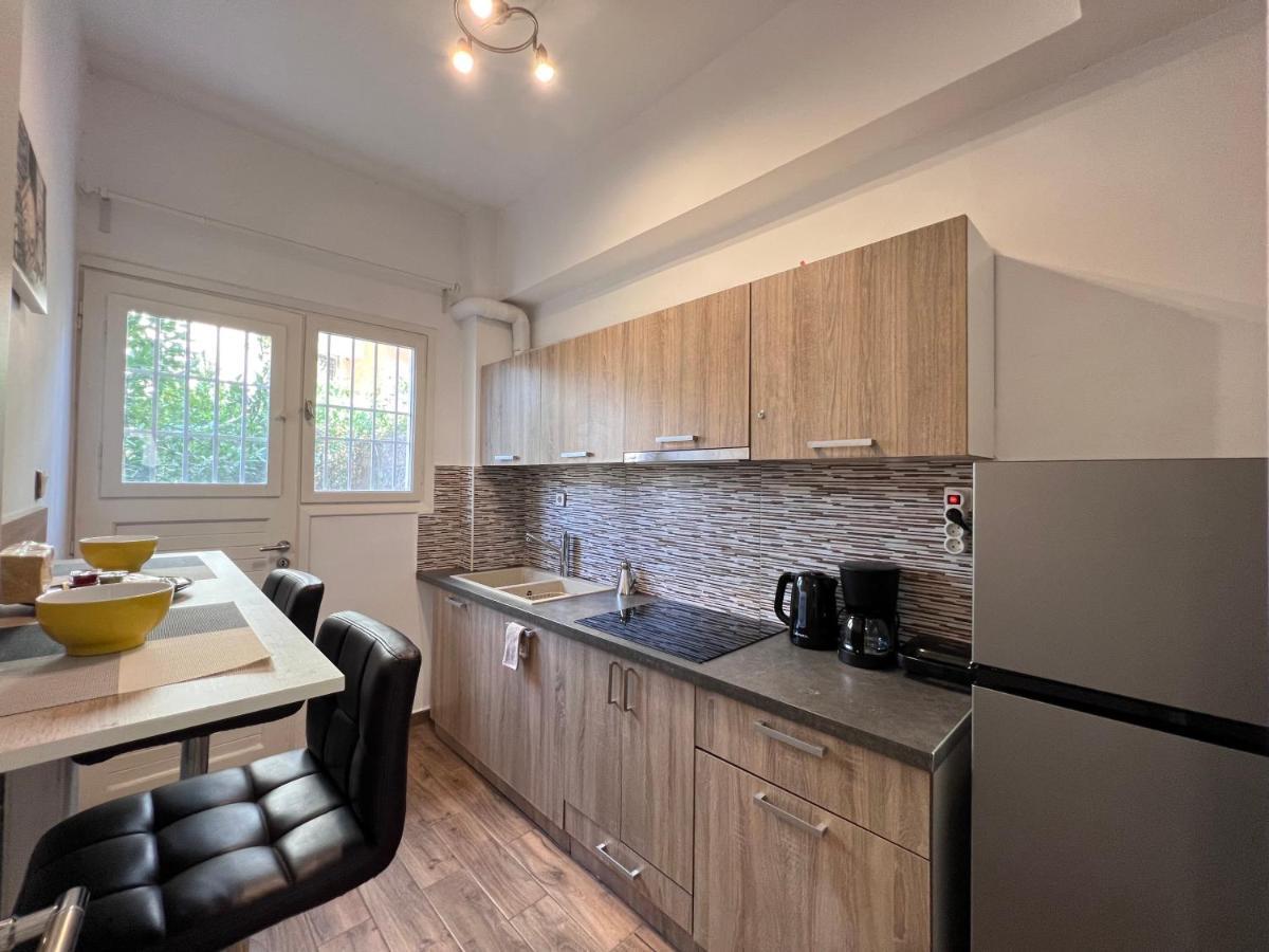 Modern & Cozy 51Sqm Apt In Thisseio Афіни Екстер'єр фото